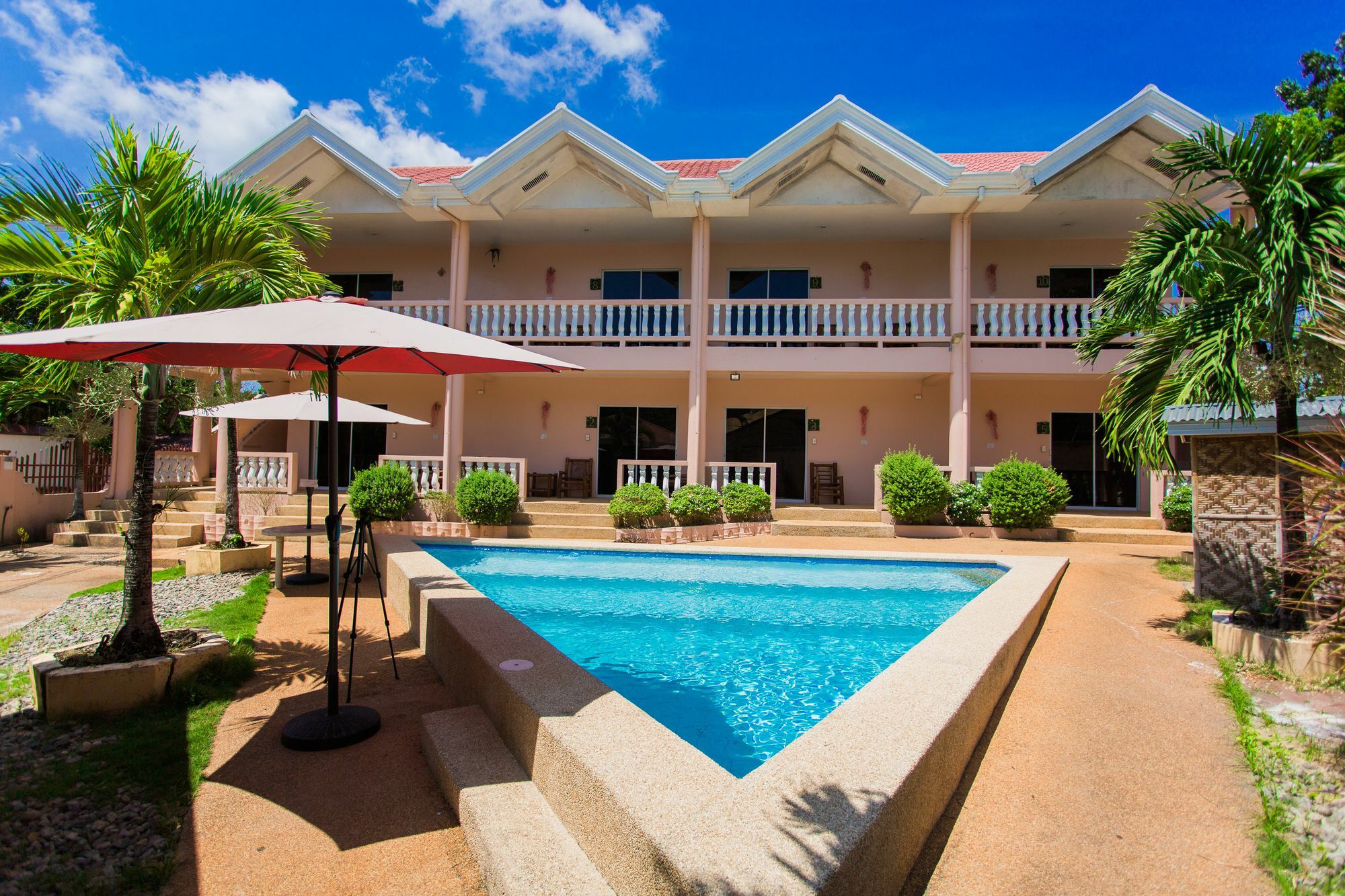 คอนราดา เพลซ โฮเต็ล แอนด์ รีสอร์ต Hotel ปางเลา ภายนอก รูปภาพ