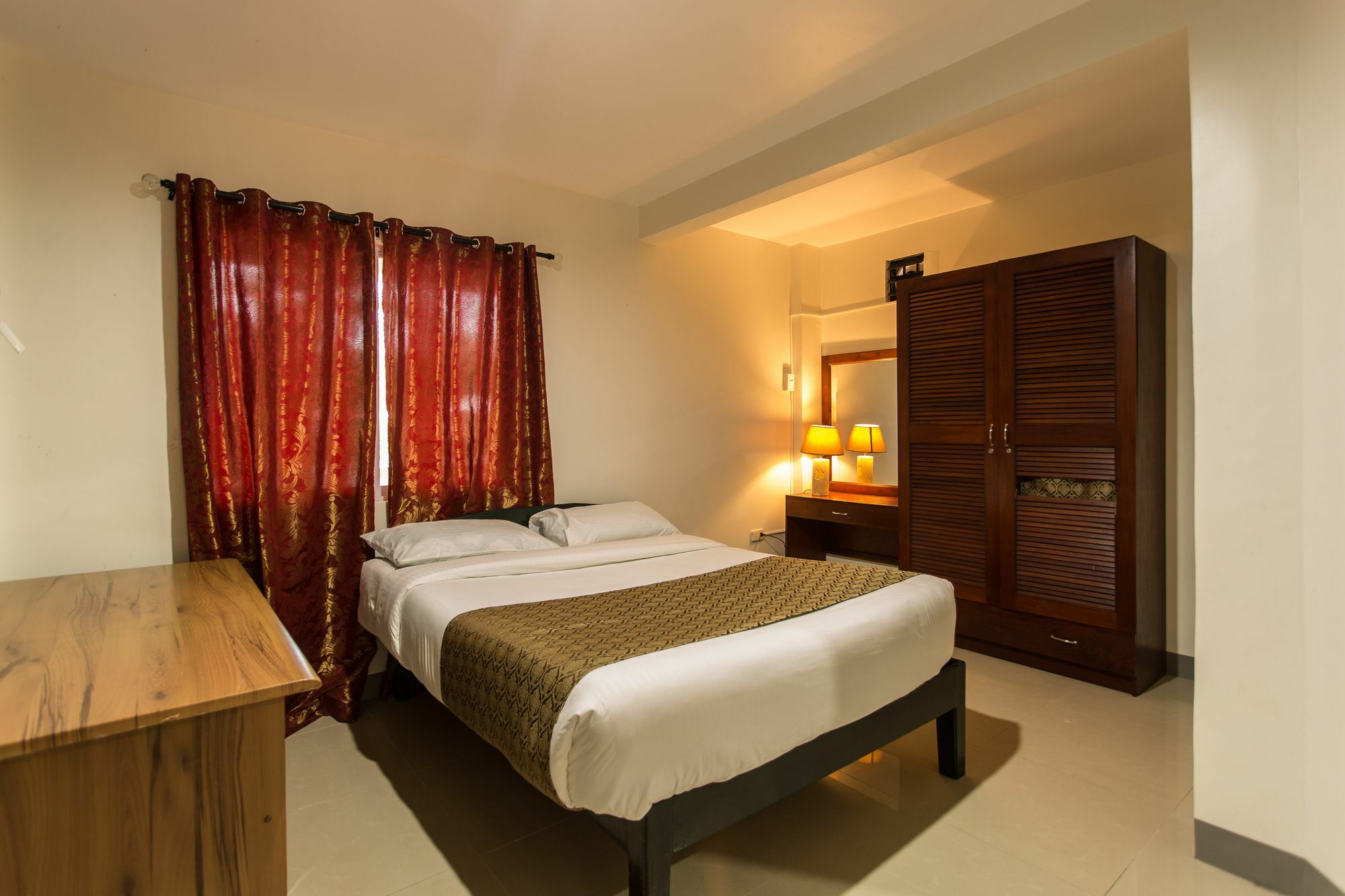 คอนราดา เพลซ โฮเต็ล แอนด์ รีสอร์ต Hotel ปางเลา ภายนอก รูปภาพ